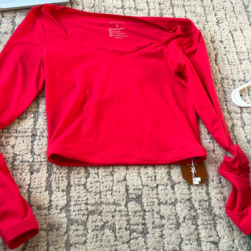 Reoria red top